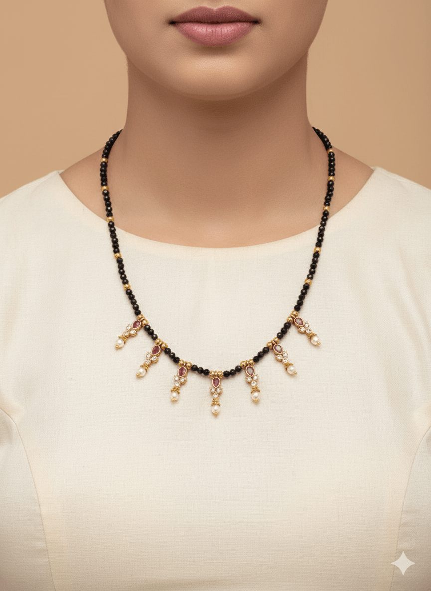 Pearl necklace - ROYAL MIRAR