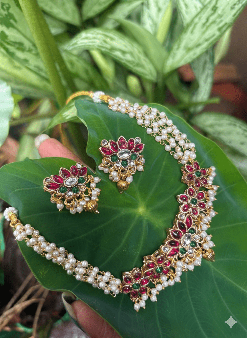 Pearl lotus necklace - ROYAL MIRAR